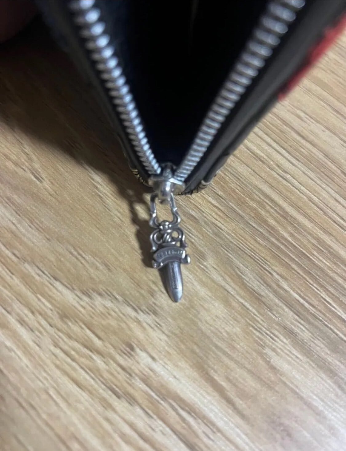 CHROME HEARTS クロムハーツ マルチカラー クロス ラウンド