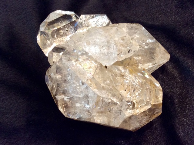 特大サイズ！レインボー・ハーキマーダイヤモンド結晶原石　001