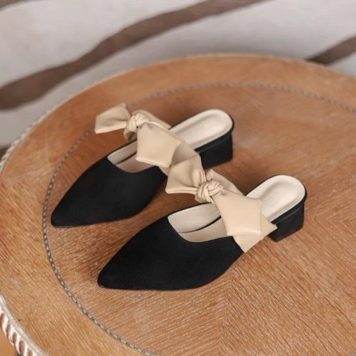 リボンミュール レディース サンダル ポインテッドトゥ リボンストラップ ローヒール 太ヒール 3.5cmヒール ストラップサンダル かわいい きれいめ 上品 エレガント パーティー おしゃれ