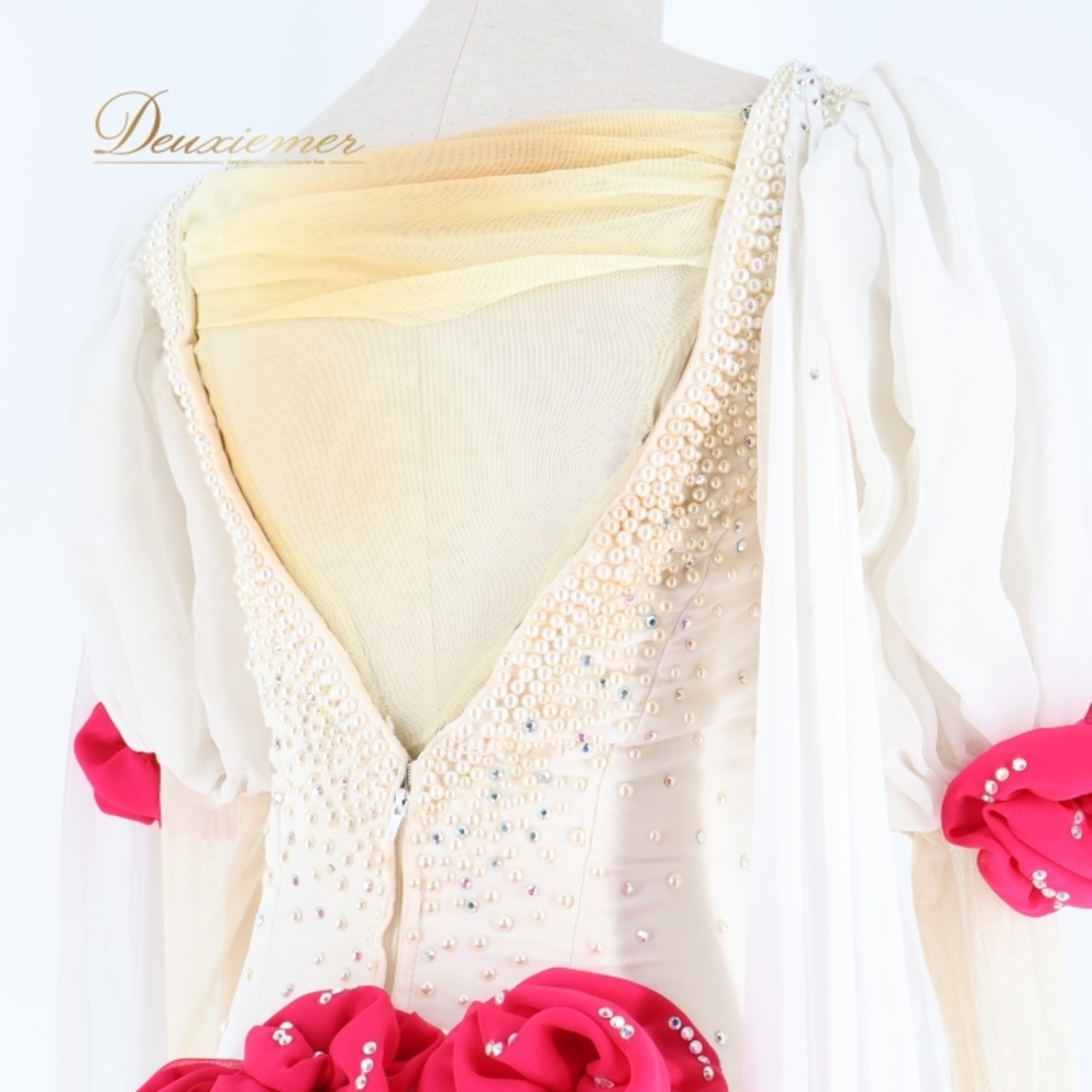 社交ダンス 衣装 スタンダードドレス ワンピース ドレス ホワイト 白 フリル フロート レース 花 ピンク デモ 競技 ダンス パーティ 発表会 パール ホワイト系 おしゃれ デザイン 女性用 競技衣装 上品 パーティー用 ドレスアップ