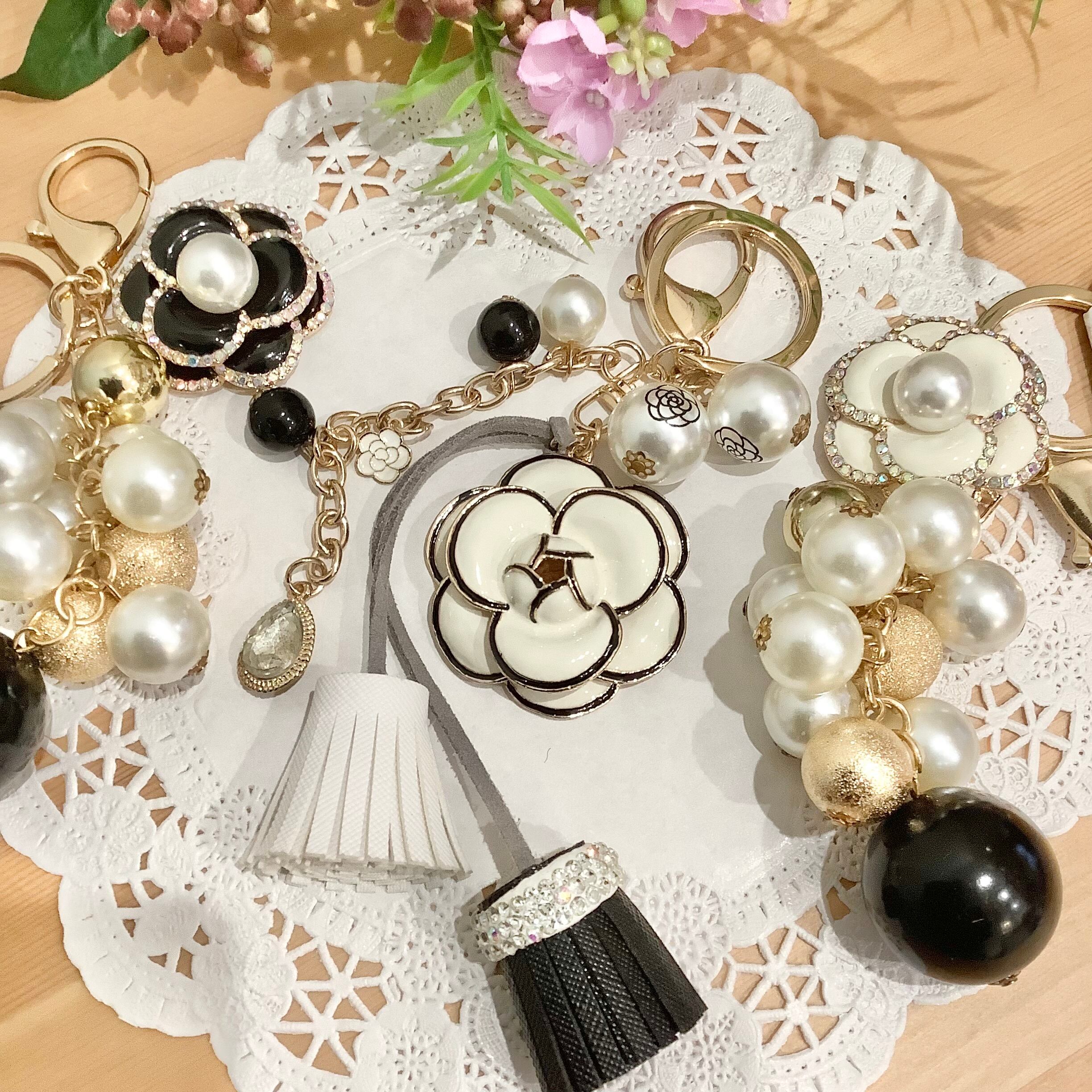 いつものバッグが一気に華やかに♪【フラワーパールバッグチャーム  