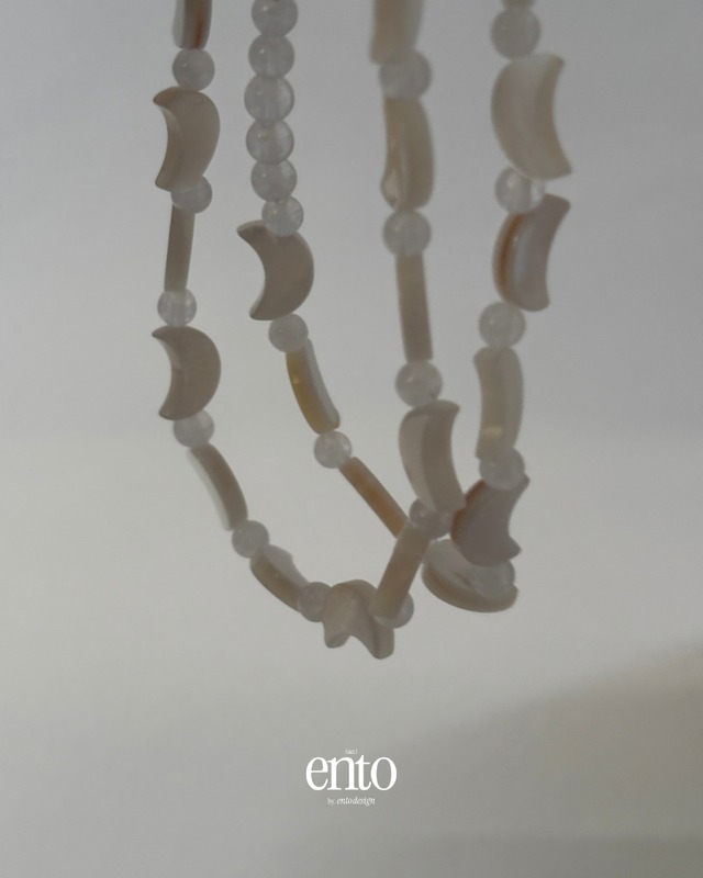 (#0169) crescent shell necklace
