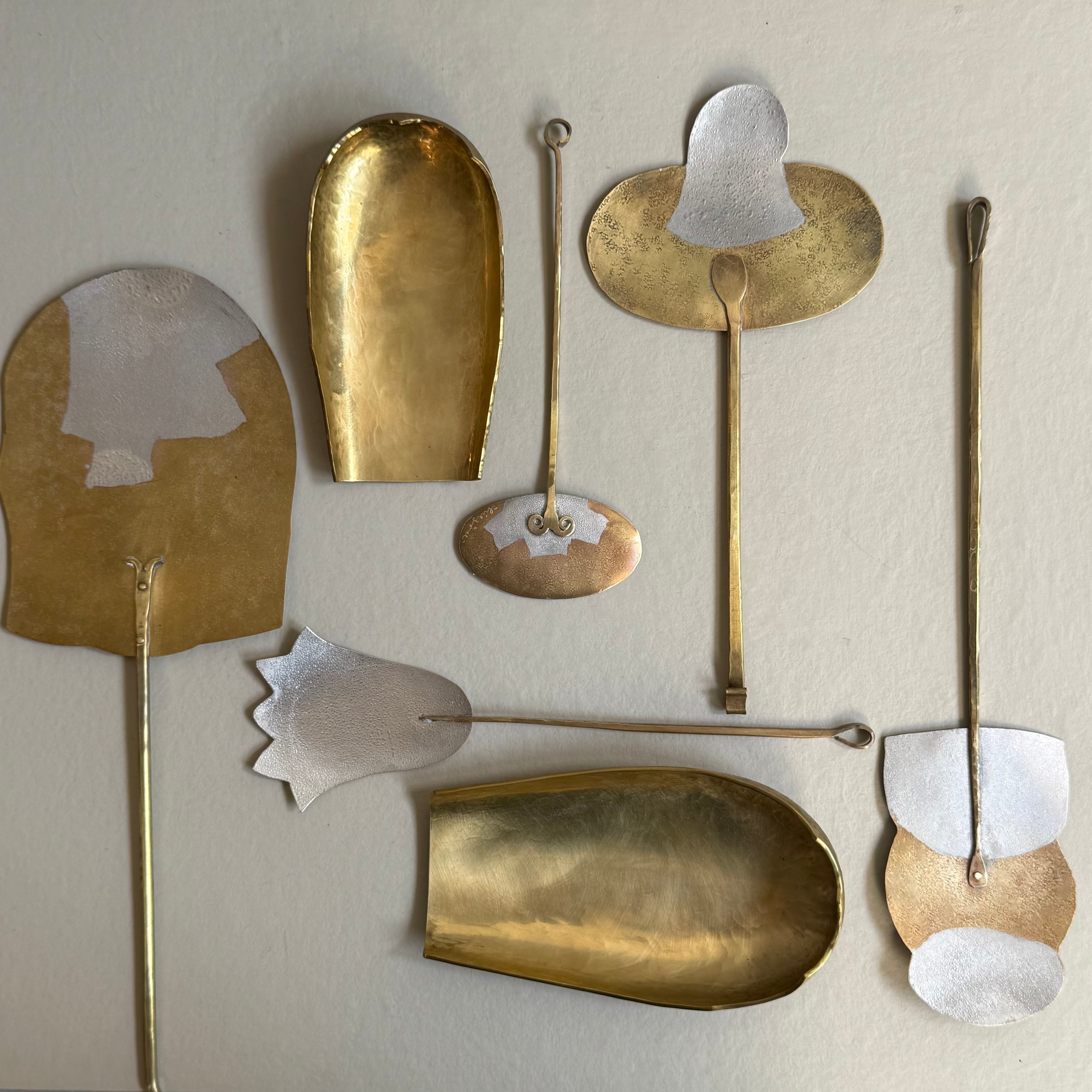 白のバラ(田中 資幸 作) バラ苗 予約スタンダードローズ 2026 アイスバーグ STD 1.2m 国産