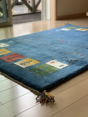 ギャベ　ギャッベ　ブルー