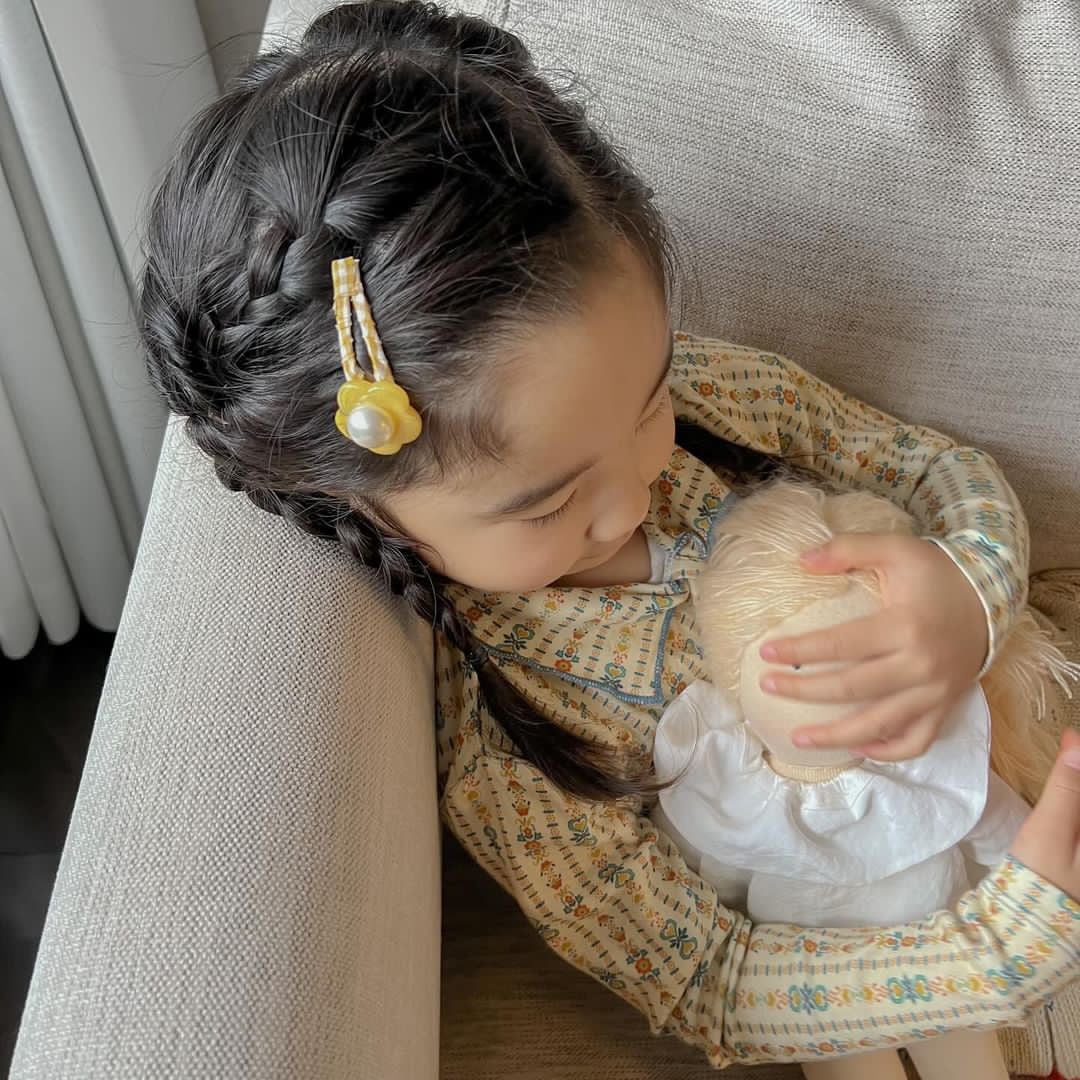 【Handmade】rétroflower pin　子どもヘアアクセサリー　