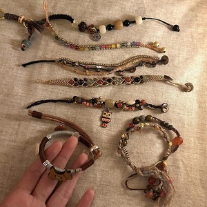 ハンドメイド かわいい カラフル 天然石 縄柄 手作り ブレスレット