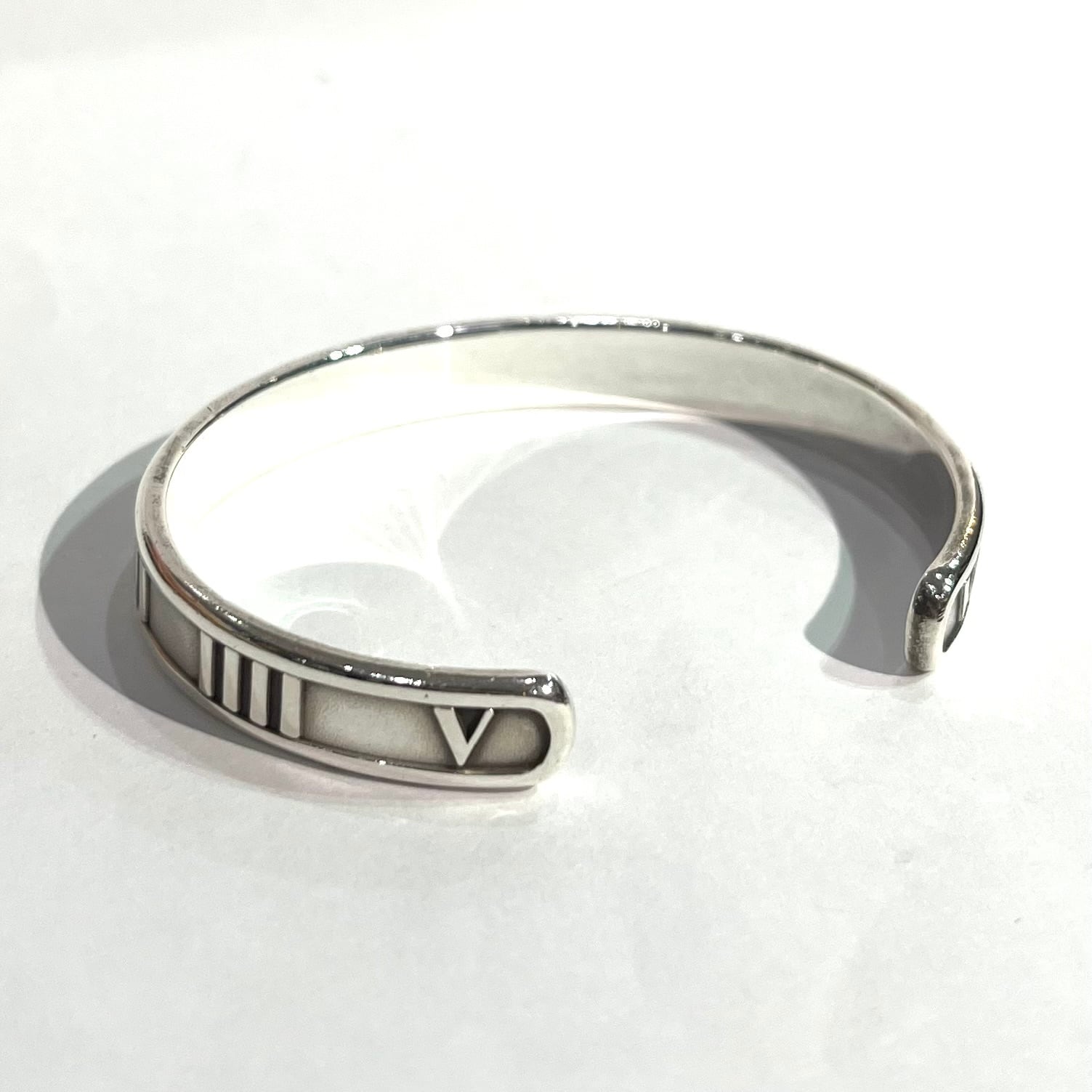 TIFFANY&CO】t1990 アトラス オープンバングル／シルバー925／洗練