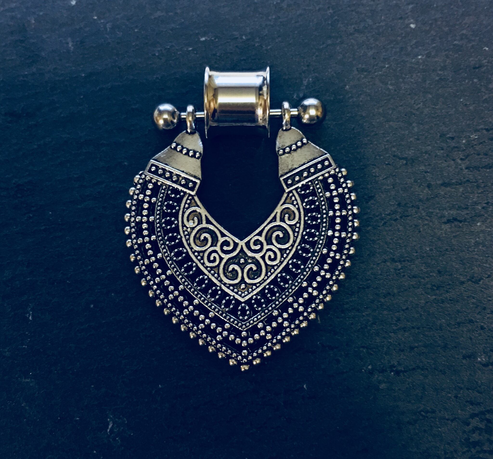 0G 8mm 1pc ストレートバーベル フレア トンネルピアス付き