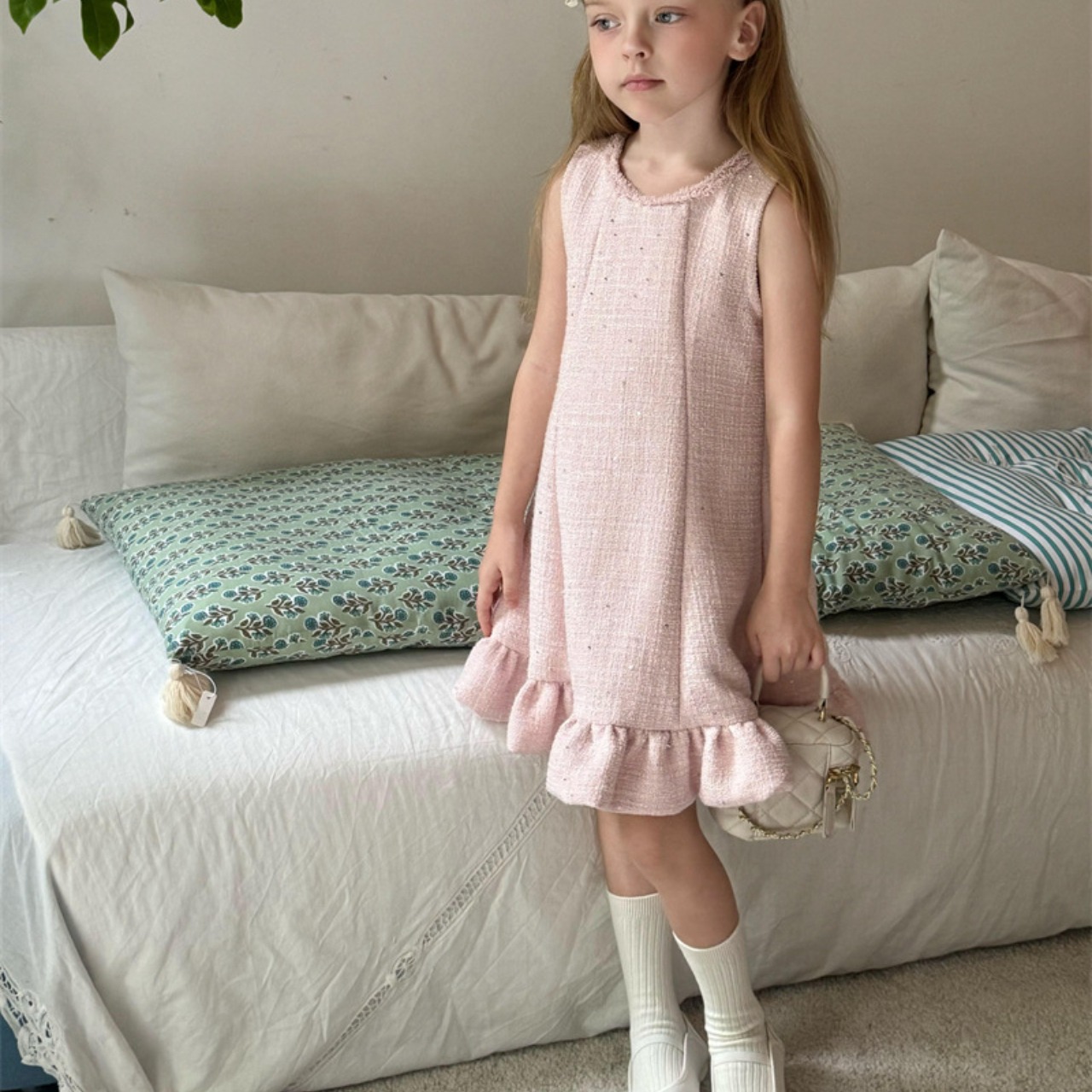 秋ピンクスパンコール織りワンピース