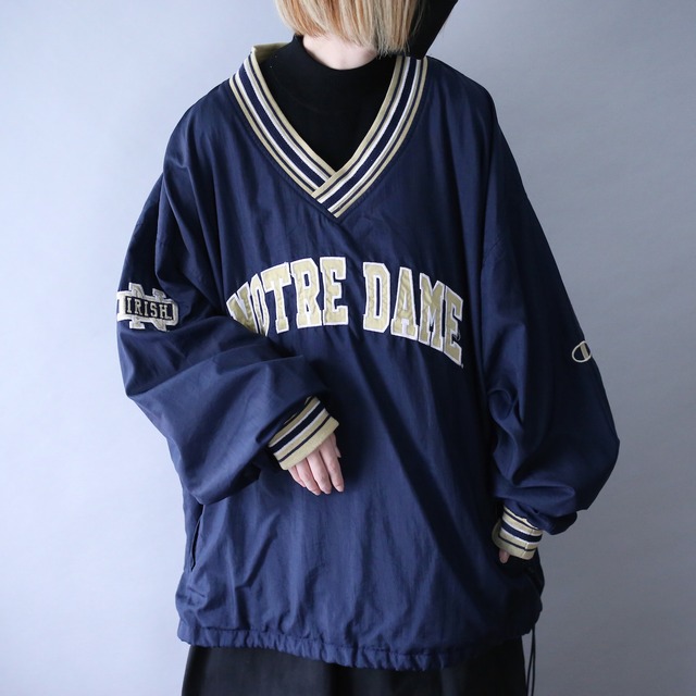 "Champion" XXL super over silhouette nylon pullover