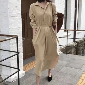 オープンカラーワンピース