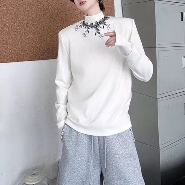 手描きビーズデザインハイカラー長袖Tシャツ 2カラー D11869