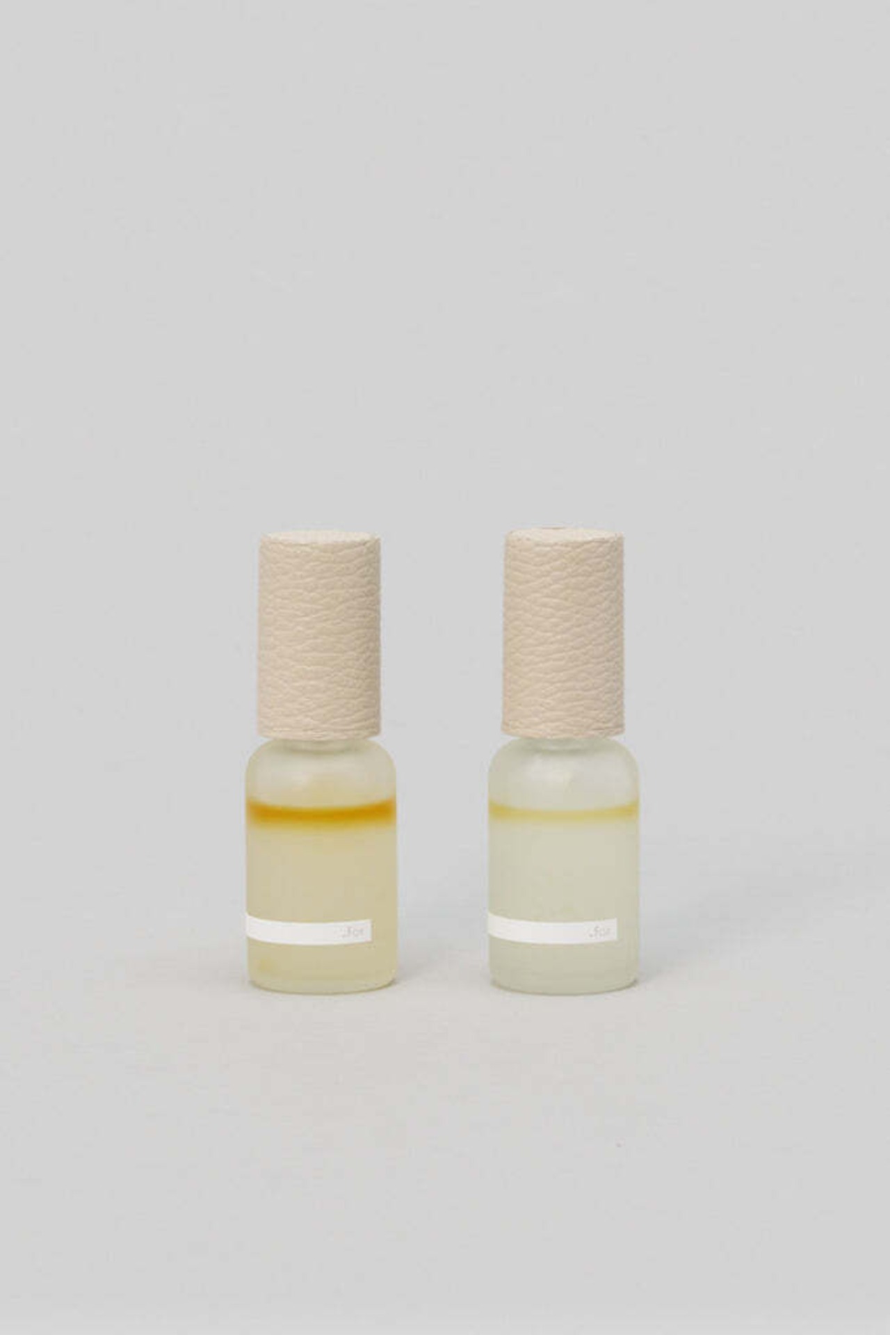 _Fot - fragrance spray 02:02|天然精油/フランキンセンス・ミルラ/30ml/レザーキャップ/日本製