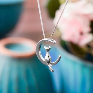 シルバームーンキャットネックレス