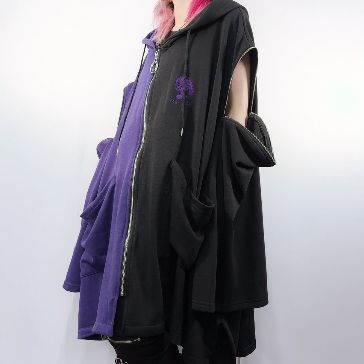 防寒ポンチョ風SUPER OVER SIZE 2WAY ZIP OUTER【PURPLE×BLACK