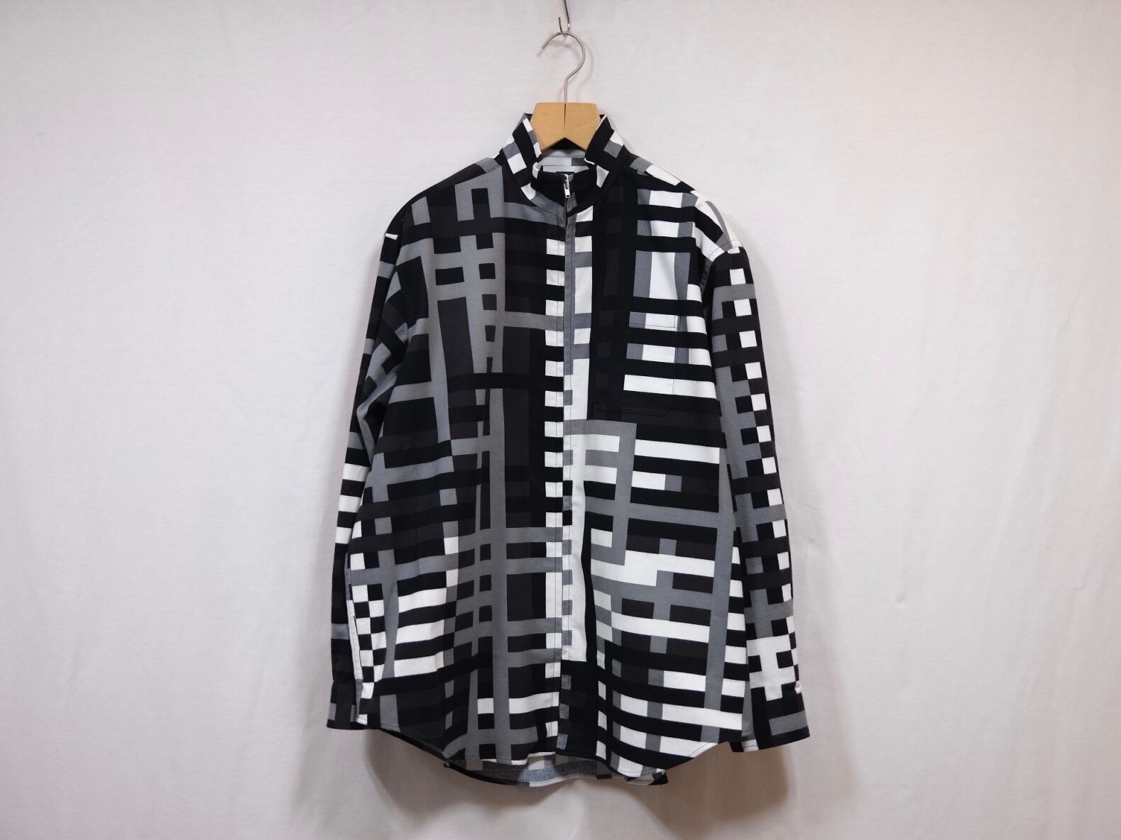 REVERBERATE STAND COLLAR ZIPP COAT
