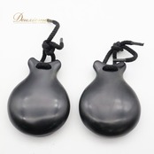 フラメンコ パリージョ カスタネット 小物 小道具 楽器 ブラック系 黒 真っ黒 ペア 両手 ダンス用 練習 舞台 発表会 イベント 音楽 アイテム カスタネット 音楽アイテム パリージョ ダンス 発表会用 黒カスタネット 楽器小物