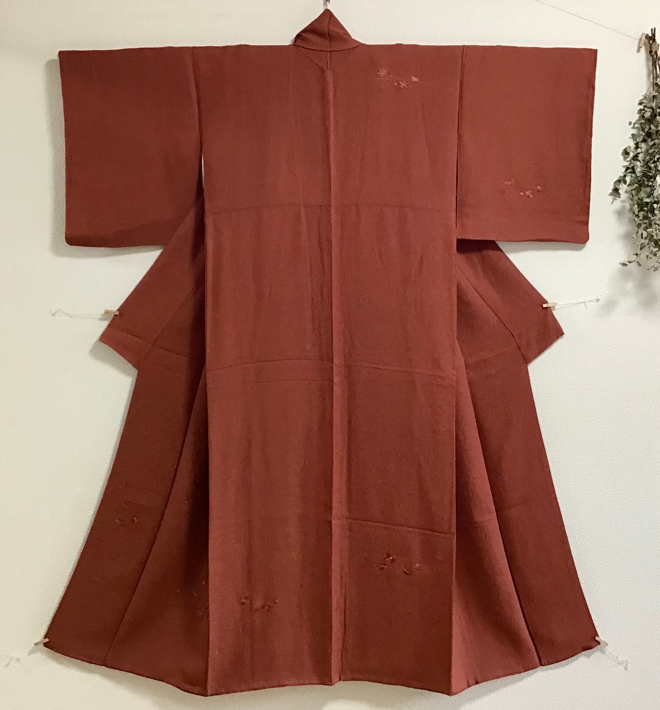訪問着 刺繍 吹寄せ 無地 | キモノヨロズ屋 kan-on•迦穏亭