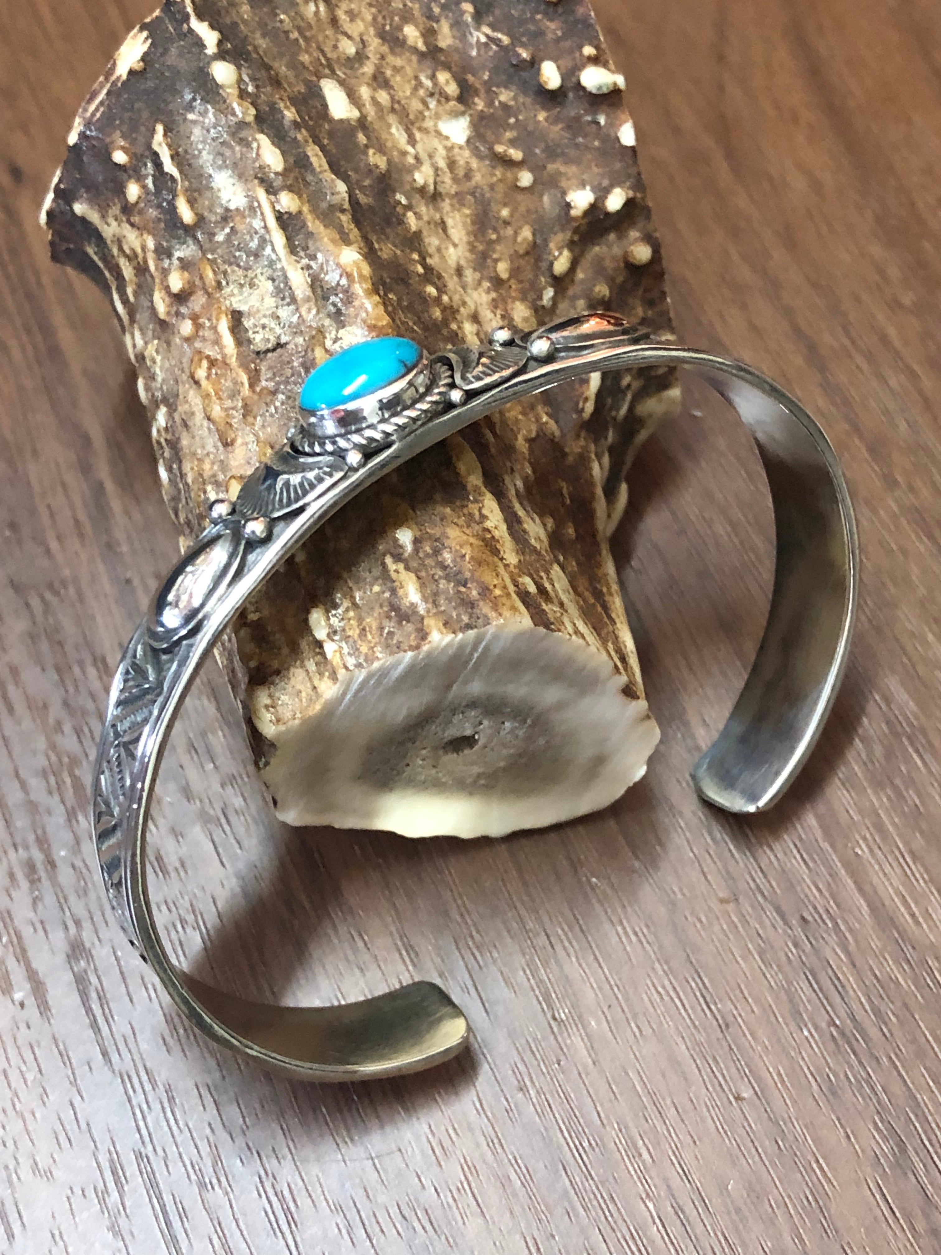 ト送料込 オービルホワイト インディアンジュエリー バングル