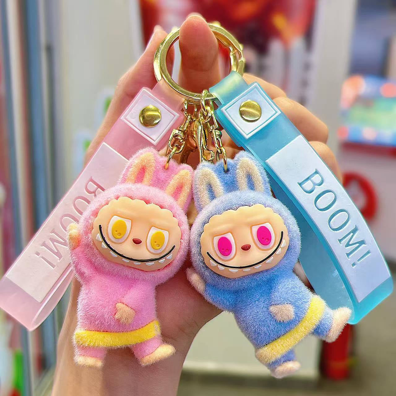 ファー加工 labubu ラブブ ファーチャーム キーホルダー バッグアクセサリー 置物 ぬいぐるみタッチ かわいい ギフト プレゼント バッグ飾り かわいい