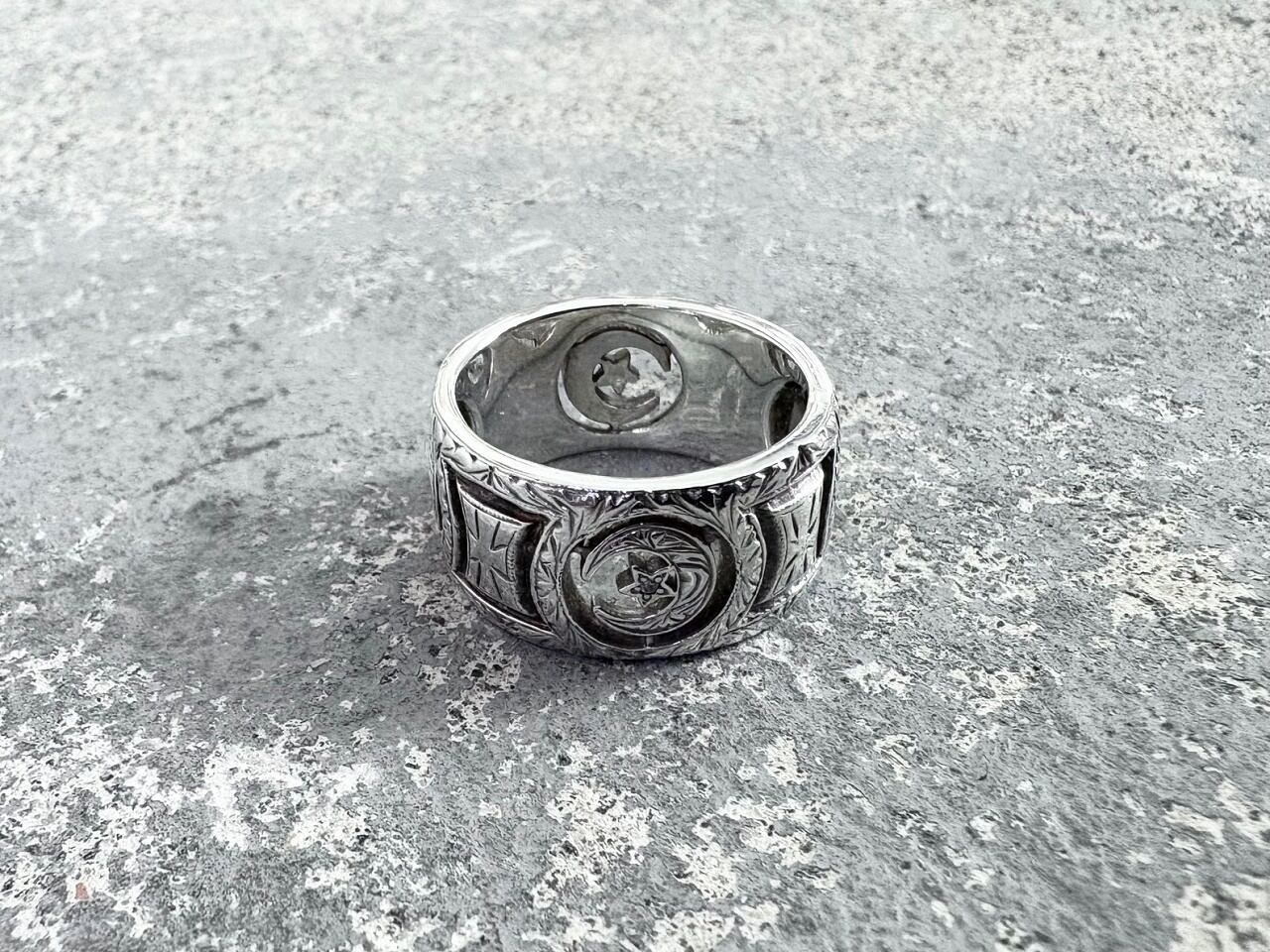 Loree Rodkin Crescent Moon band ring silver 925