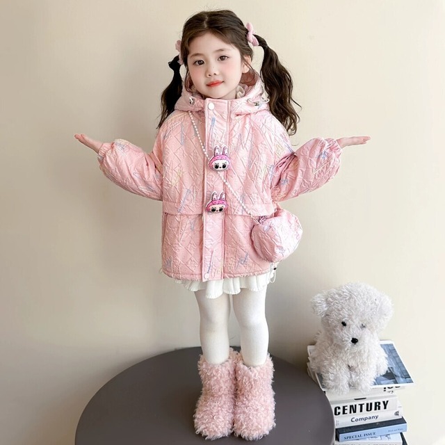 プレゼント付きで超お得！女の子 ラブブ labubu フリース付きアウターパーカー 90-140cm めっちゃ可愛い 軽い おしゃれ キッズトレンドパーカー コート 暖か可愛い