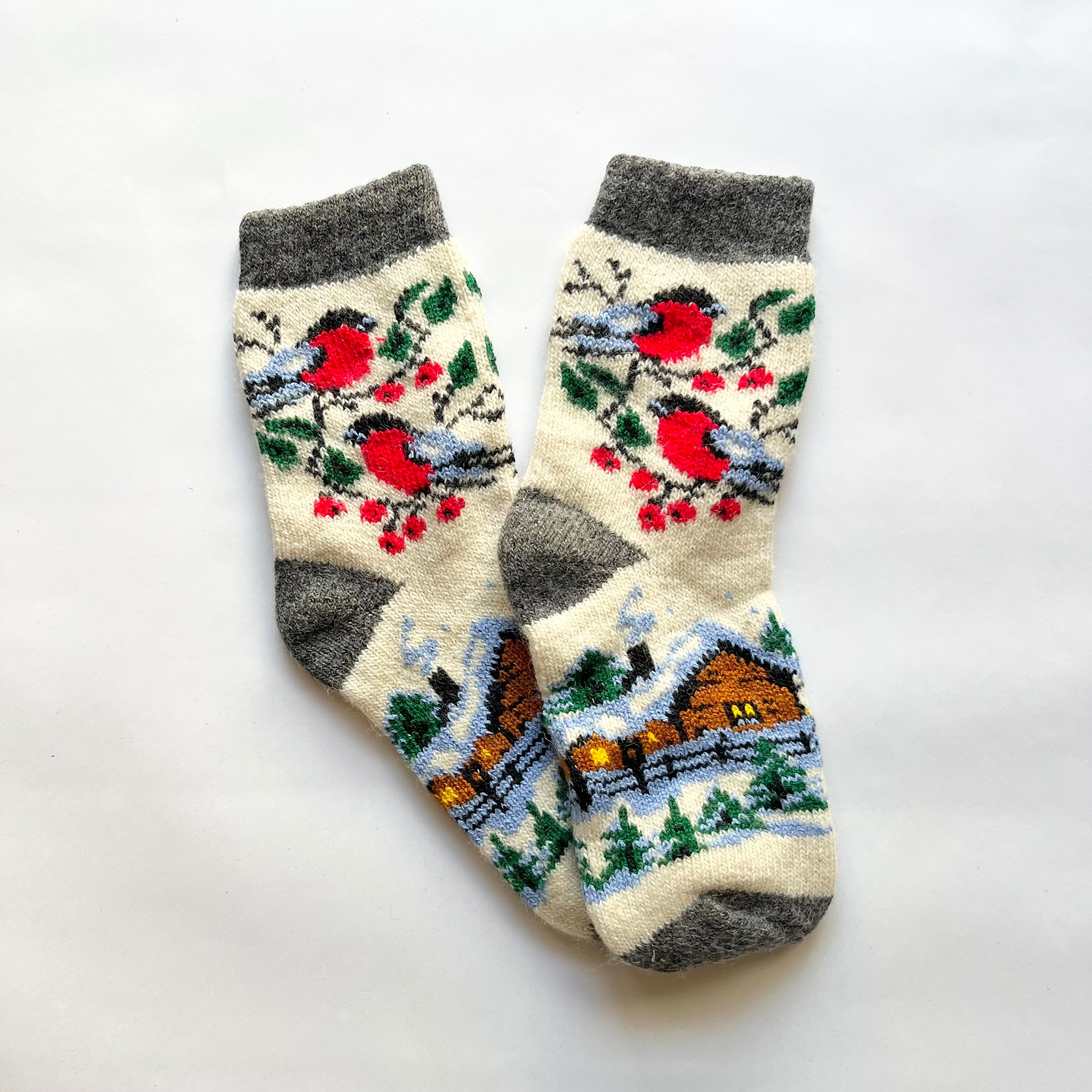ウクライナ支援/ウールソックス(鳥と村の風景柄)
