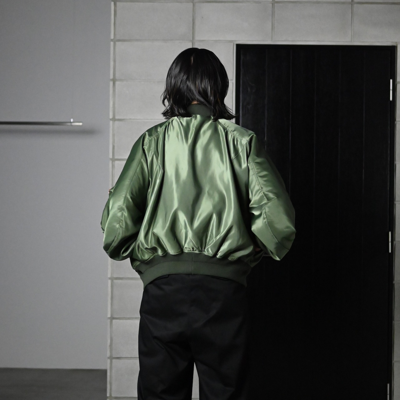 Leh (レー)Bonber Jacket、Wrap Wide Slacksコーディネート