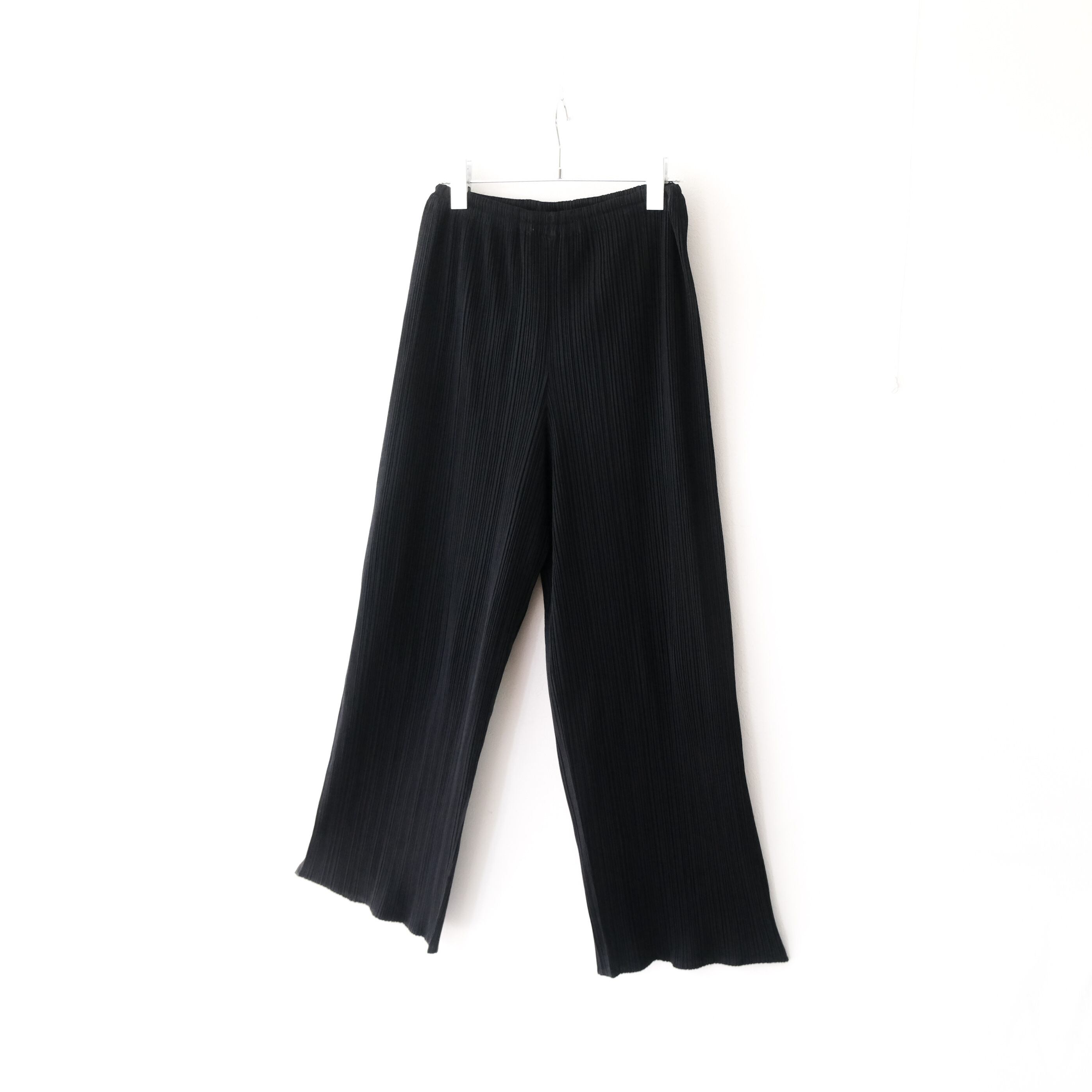 PLEATS PLEASE Issey Miyake” black pleats pants 90s | anti knovum
