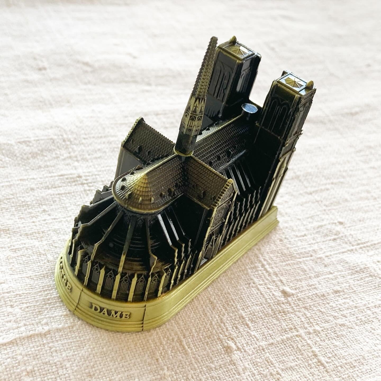 ab2a80818275a14608190a40fc9a5f