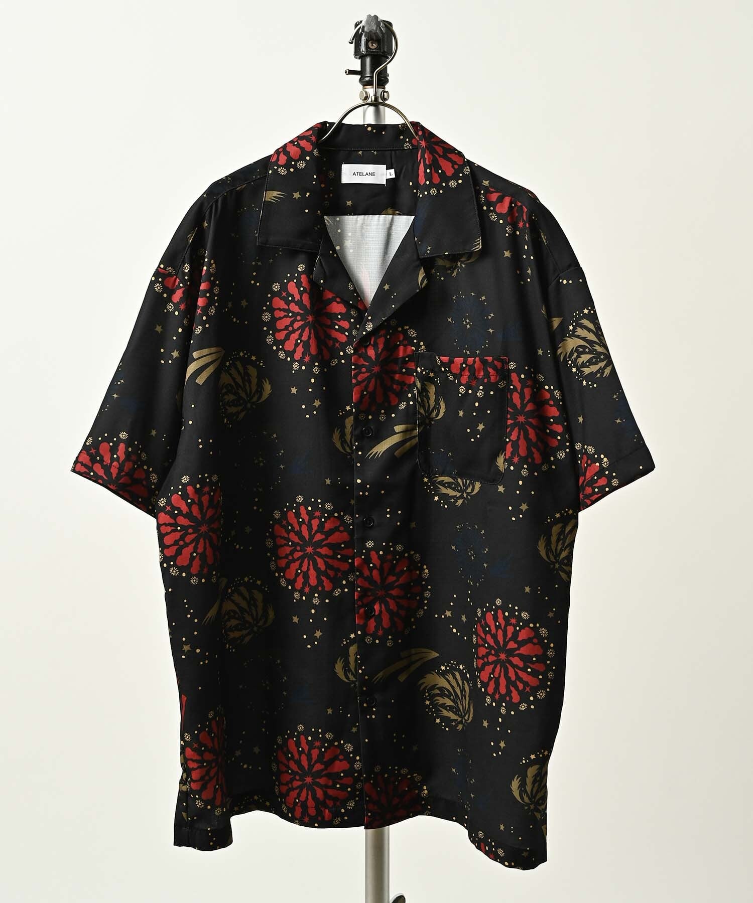 ATELANE Fireworks print short-sleeved open-collar shirt (BLK) 26A-15027