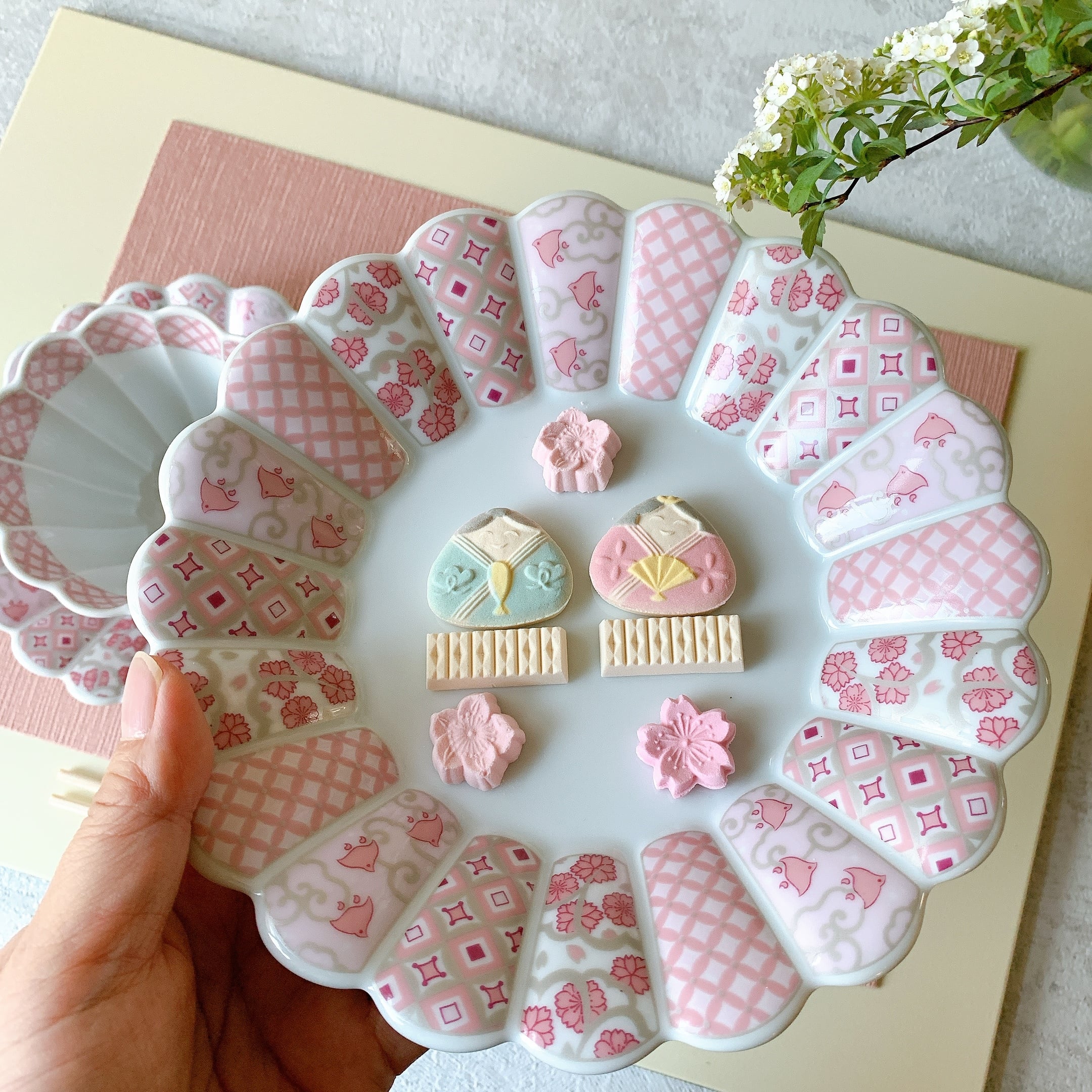 ア*ビ様 花離宮 15cm 丸皿 ×6枚 ア*ビ様 花離宮 15cm 丸皿 ×6枚 花離宮 15cm 丸