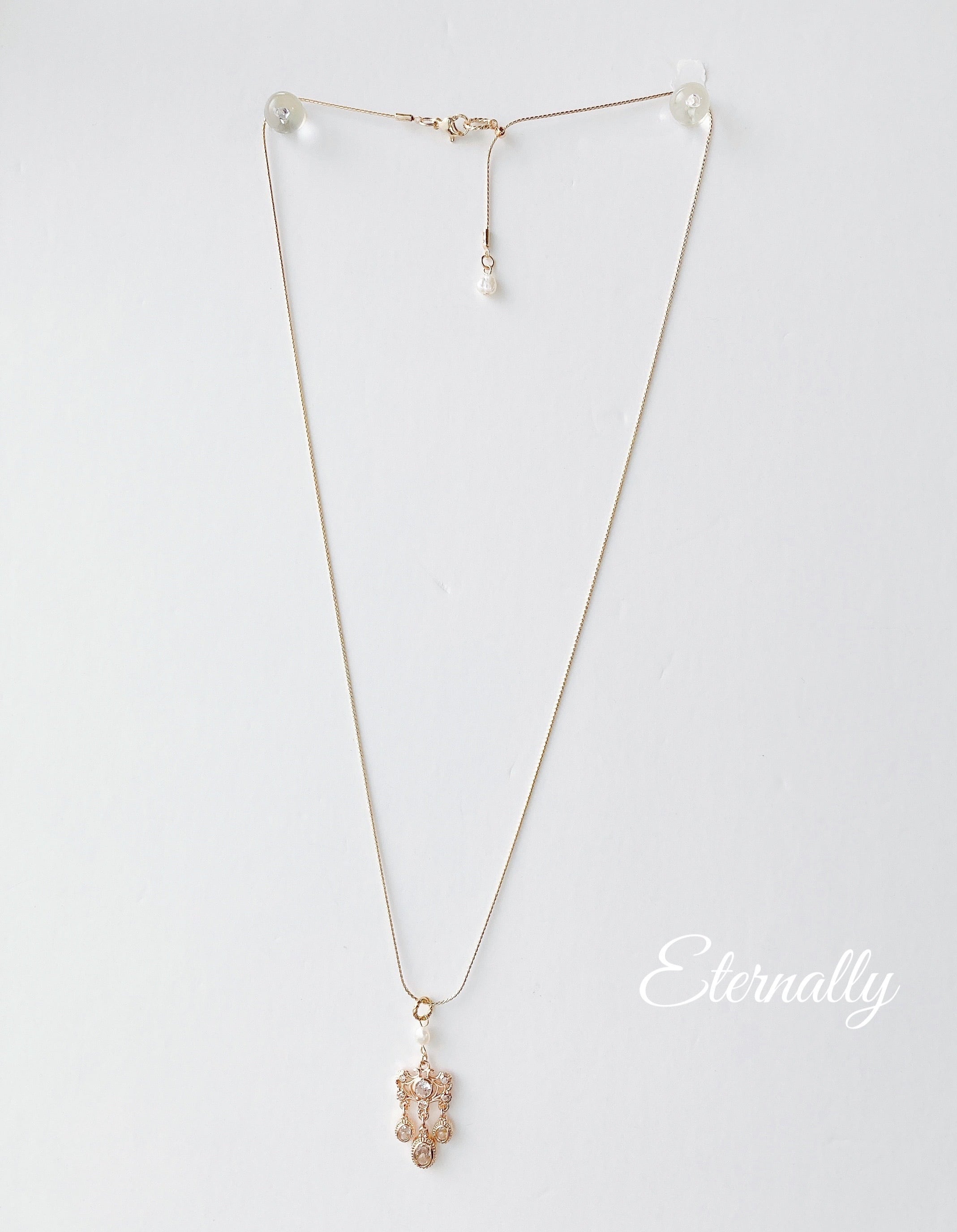 長さ調整自由自在 オリエンタルチャームネックレス