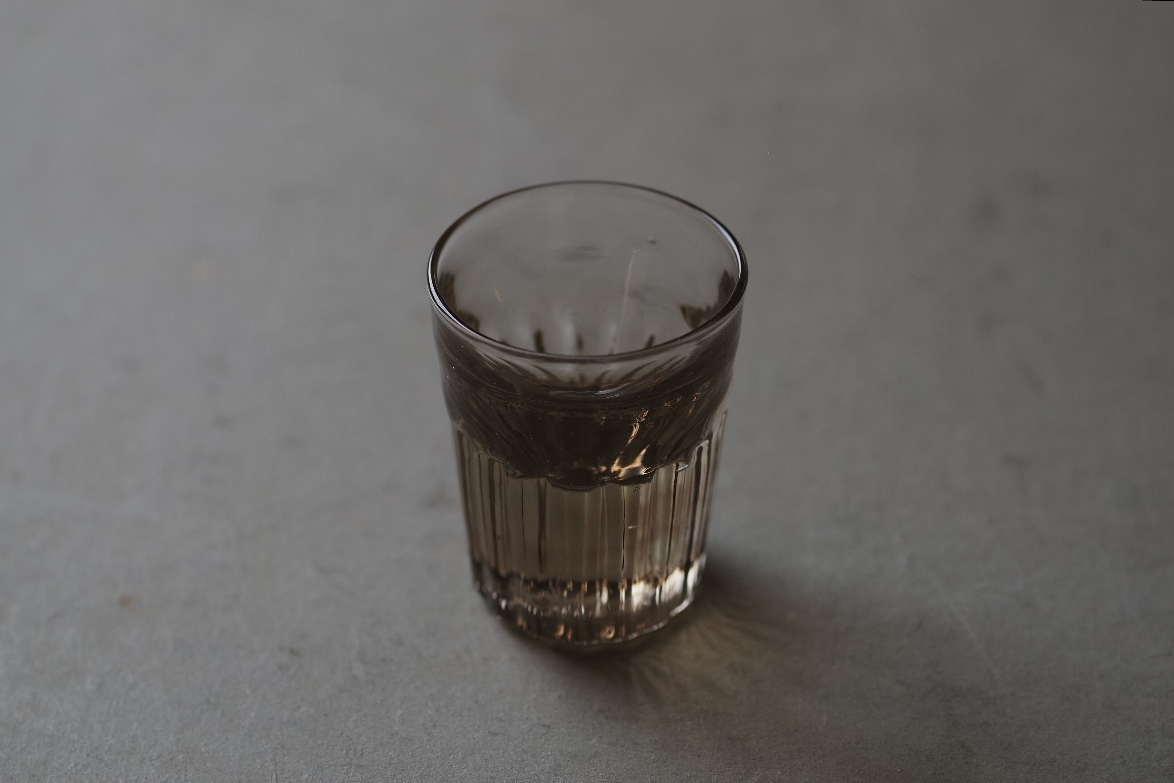 津田清和 19. 厚底モール酒杯 | 陶屋なづな