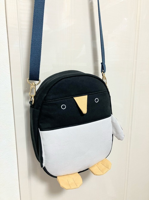 ペンギン　ポシェット｜とりさん工房ーかわいいハンドメイドポーチ
