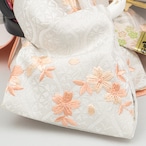 №26S-05 桃山 刺繍 二人飾り 桜色塗+タモ 雪輪に小花 収納飾りセット thumbnail 18