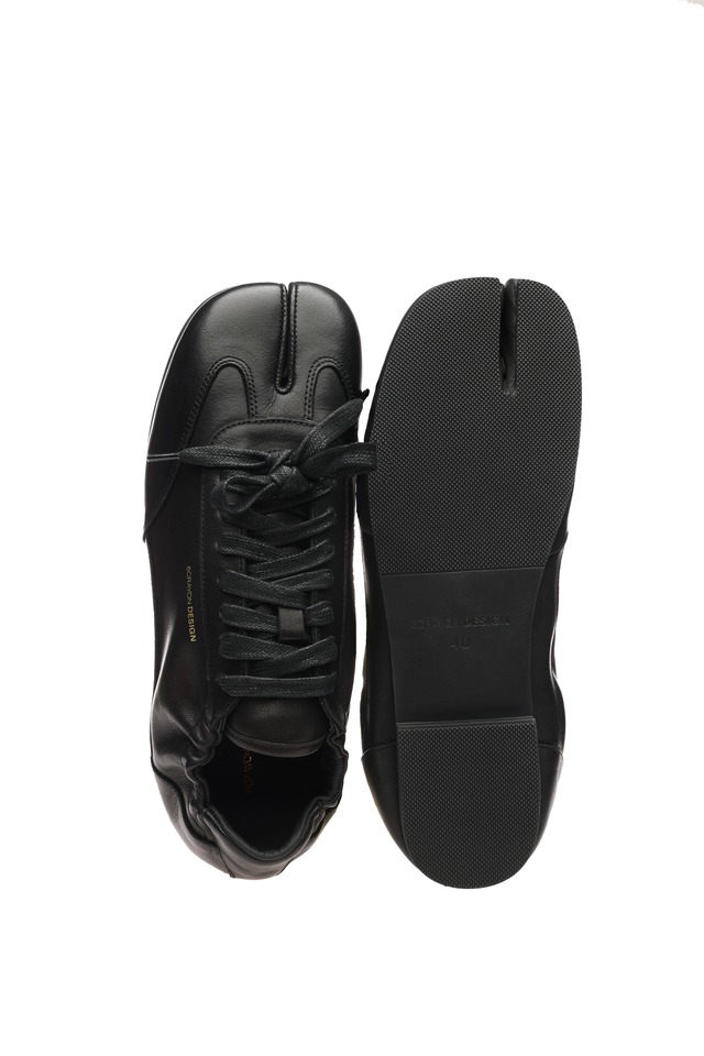 6CRAYON Waxed Leather Training Shoes