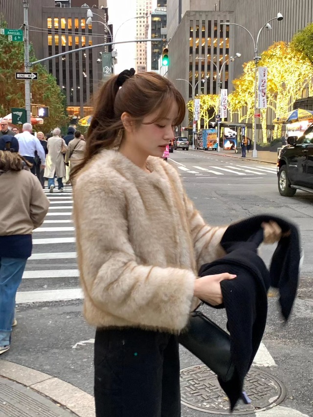 (予約) ounce / Melo round fur jacket muffler set 1color