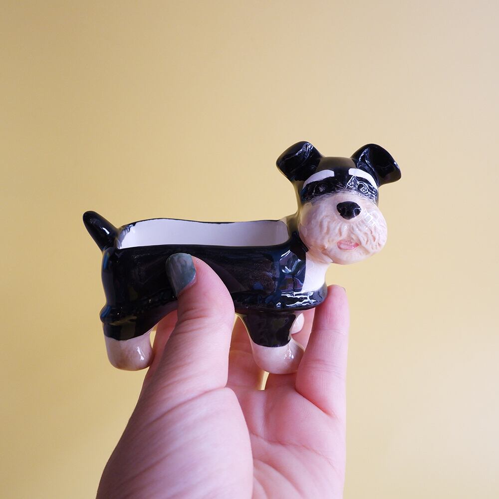 ワンダフルワールド テリアコサージュ 白黒セット 再入荷】Animal Jewelry Holder 犬の物入れ | 世界のかわいいもの