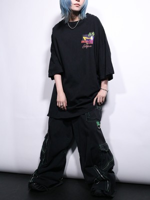 "IN・N・OUT BURGER" front and back print XXXLG over silhouette tee