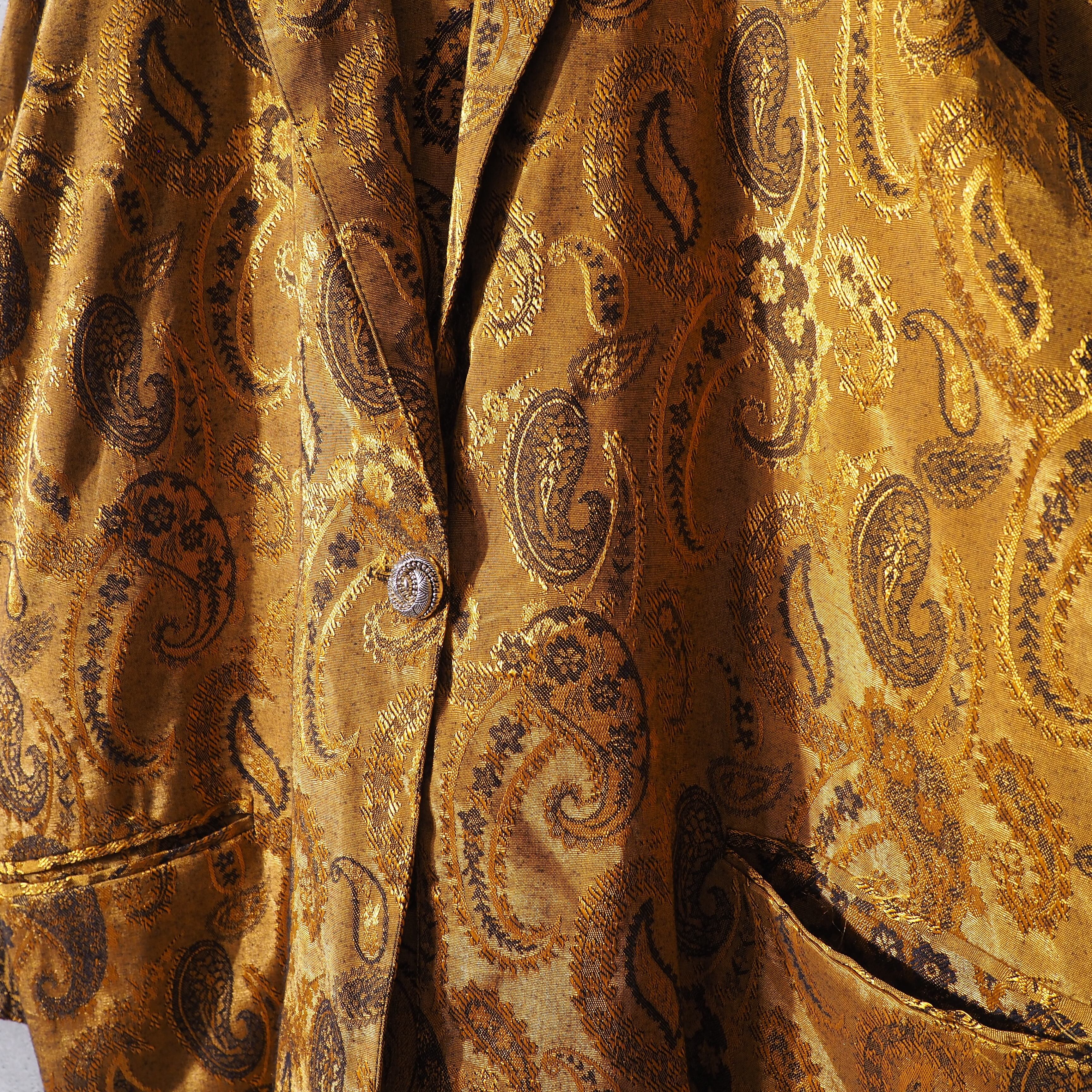 1990s Gold Luxury Paisley Embossed Vintage Loose Easy Jacket