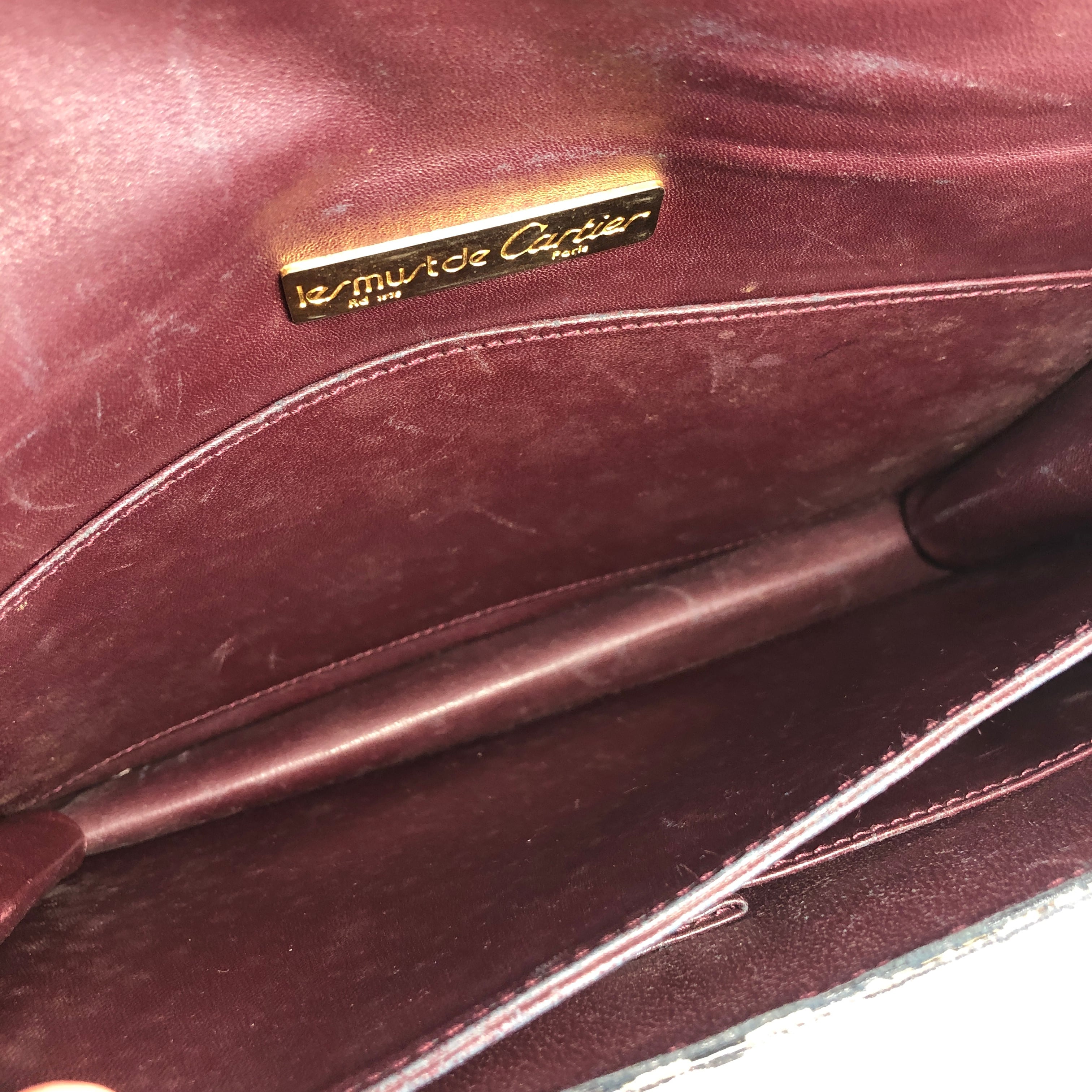 Cartier カルティエ マストライン リベットモチーフ スエード Cartier カルティエ マストライン リベットモチーフ スエード