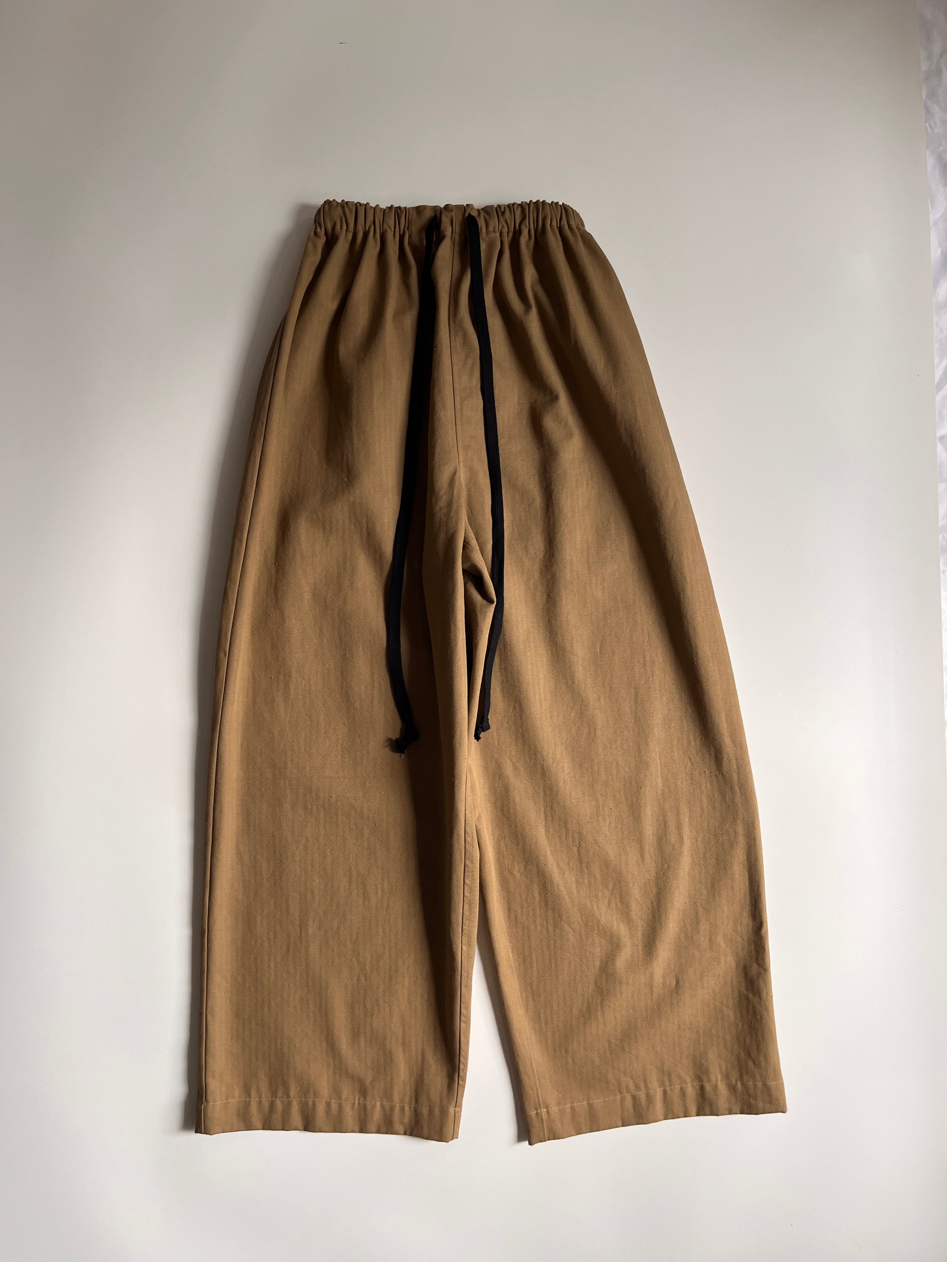 オリジナル ハンドクラフト イージーパンツ | コットン ベージュ 通年 | ワイドシルエットフリーサイズ | ユニセックス 手縫い 日本製 新品未使用