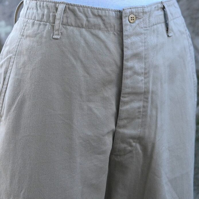 COMOLI(コモリ) / KHAKIチノパンツ-khaki-(D01-03014) | Signs