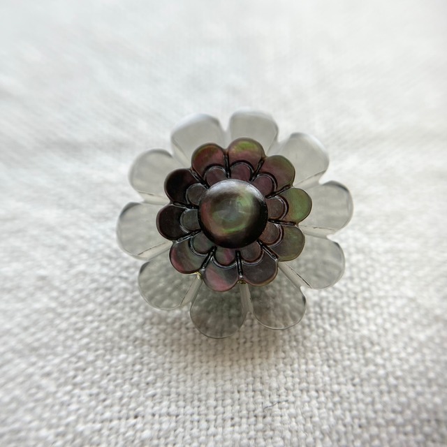 クリアブラックフラワー×黒蝶貝 23㎜