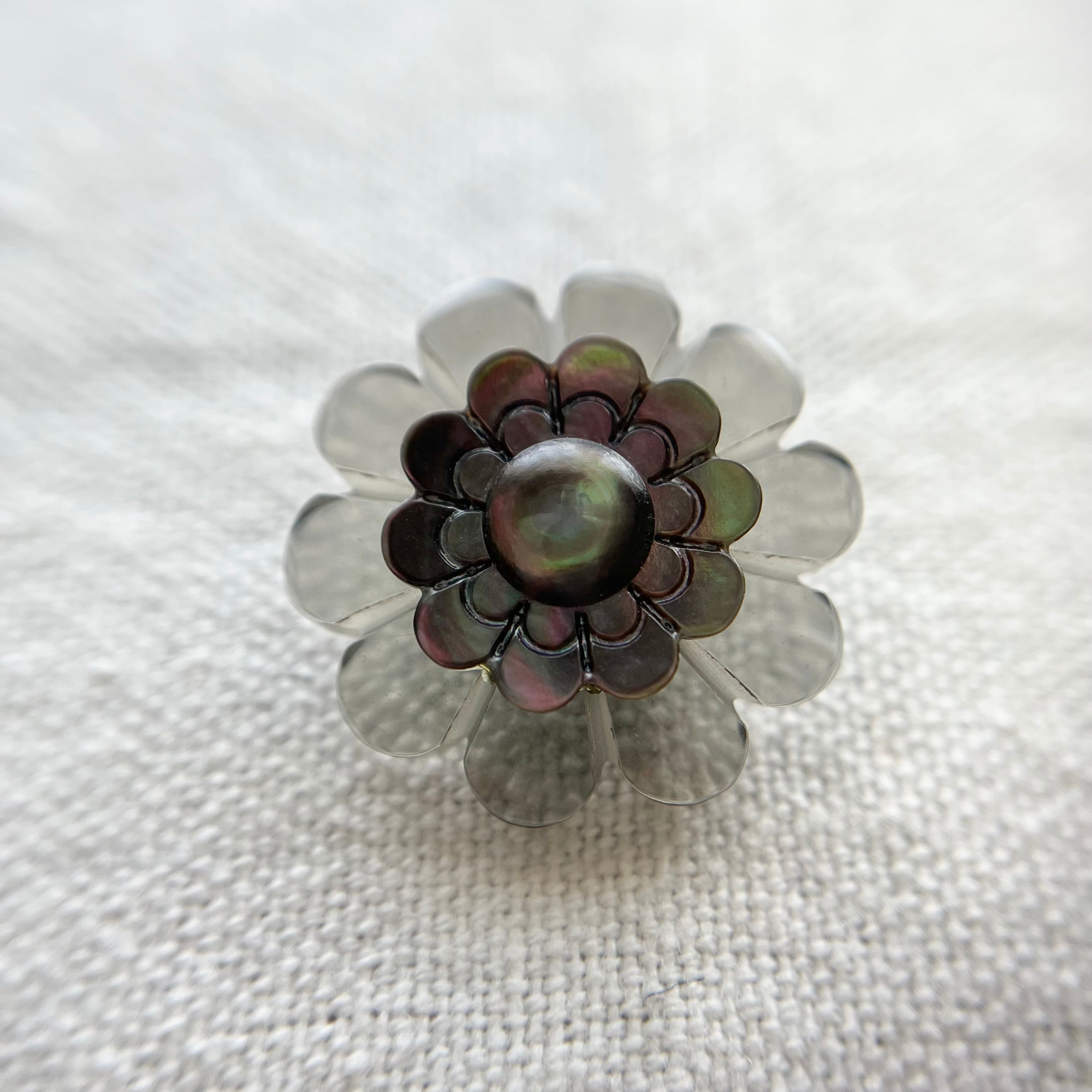 クリアブラックフラワー×黒蝶貝 23㎜