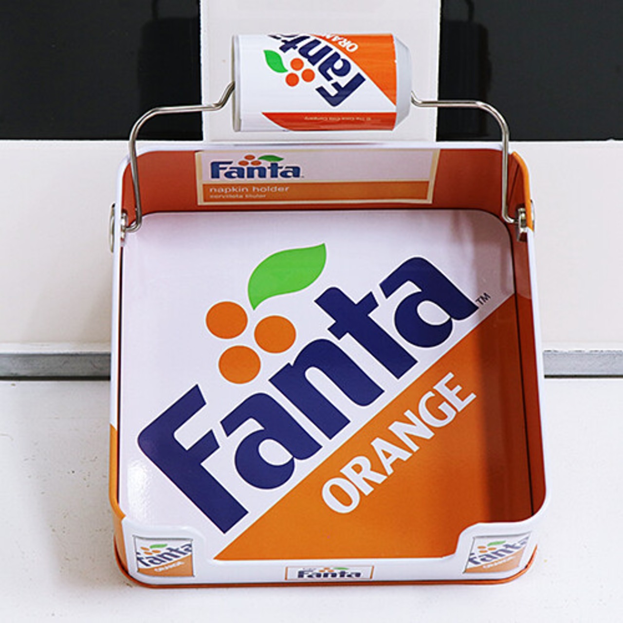ティン ナプキン ディスペンサー ホルダー FANTA