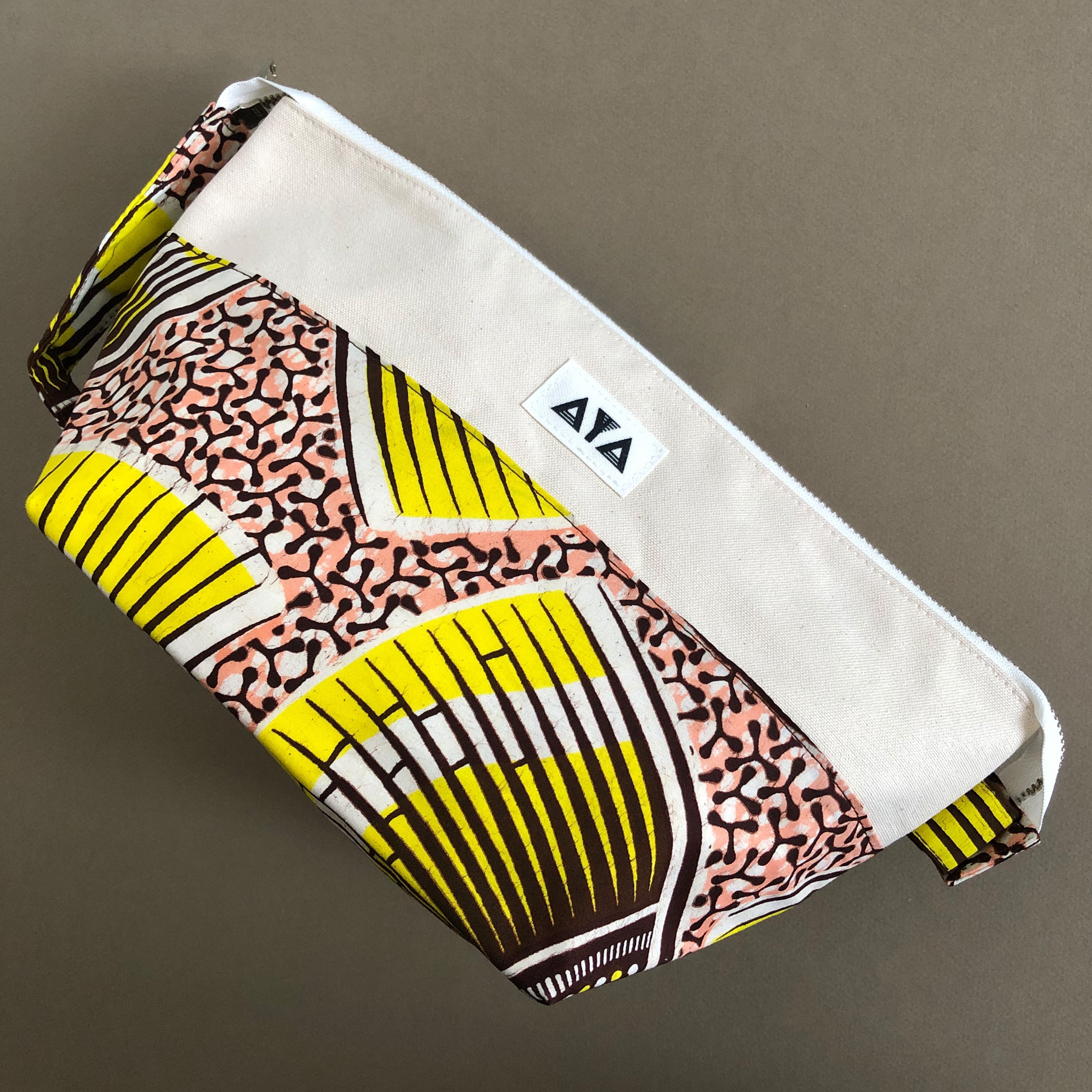 TRAVEL POUCH  [YELLOW PINK]