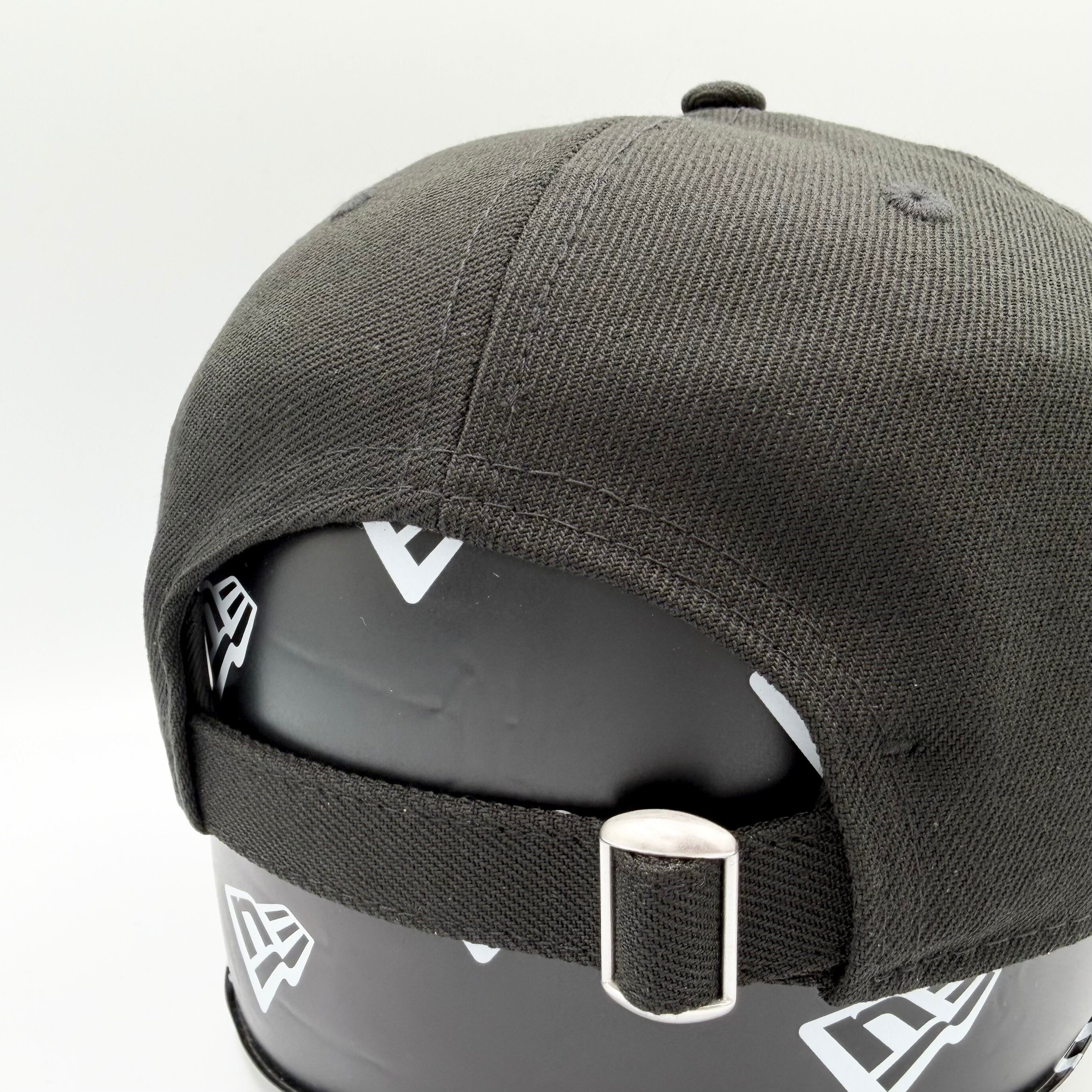 NEW ERA 9FORTY/940 ラインストーン/Rhinestone クラシックロゴ Black