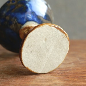 アヒルが休憩中の、味わい深いゴブレット